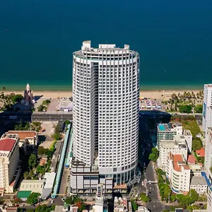 Phi Yen Panorama Condotel Нячанг