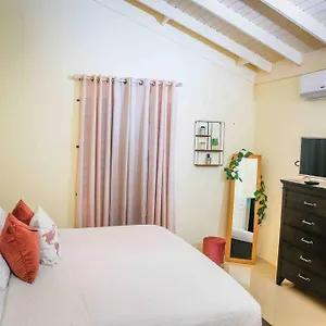In Draxhall, Pool, Gym, Tennis, Kids Playground Villa Mammee Bay